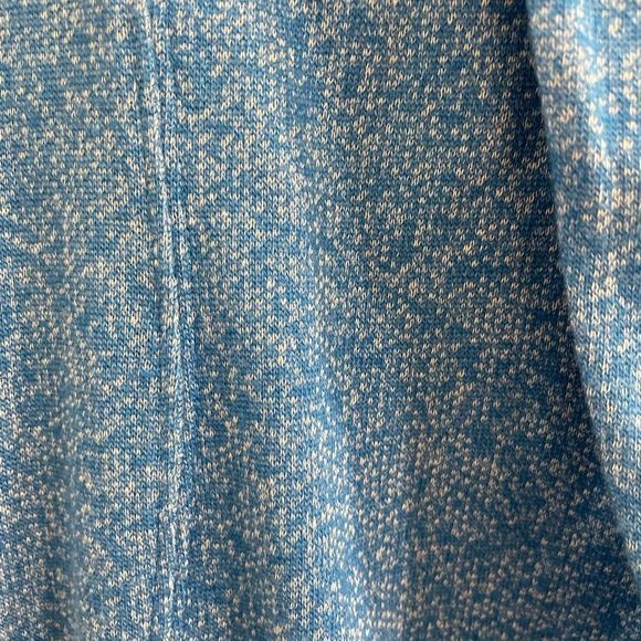 Tresics size large sweater blue - Picture 3 of 4